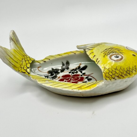 Antique Chinese Hand-Painted Fish Shaped Ceramic Dish Qing Dynasty Yellow - Picture 5 of 10